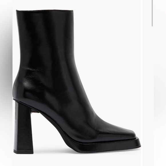 Elegant Black Women's Boots - Picture 2 of 5